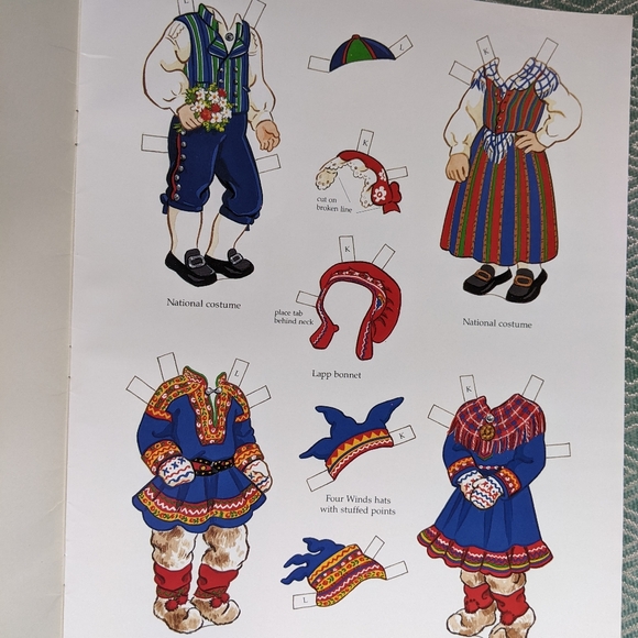 Scandinavian Girl & Boy Paper Dolls - Picture 4 of 9